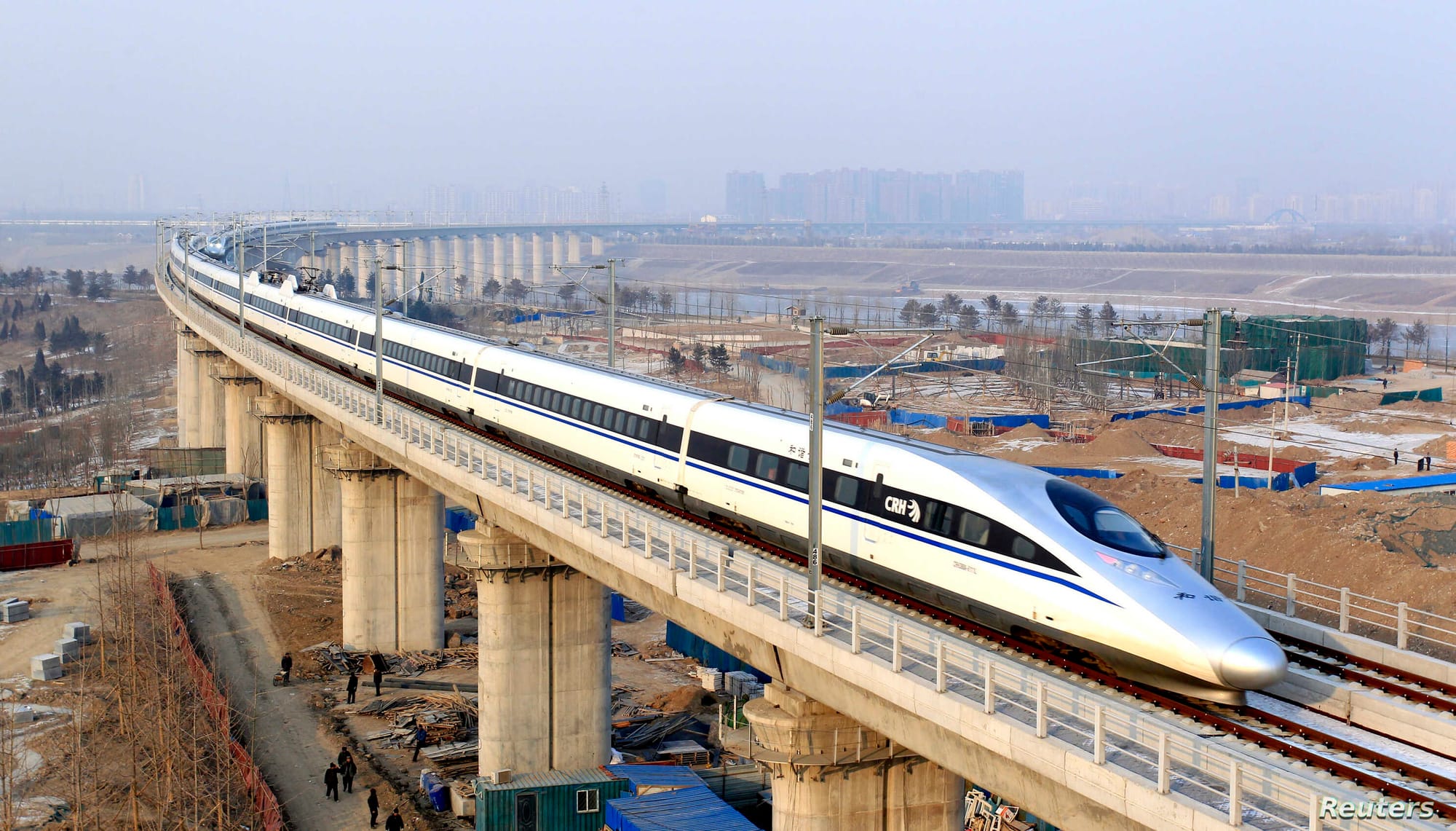 China Plans 30,000-km High Speed Rail Network by 2020 | Voice of America - English